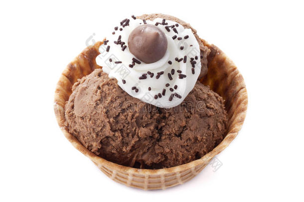 巧克力冰淇淋蛋卷