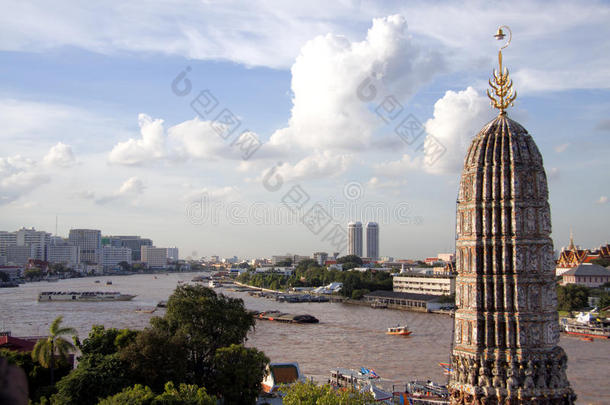 曼谷、湄南河和wat arun