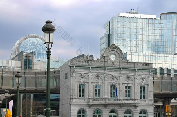 欧洲议会的新旧建筑