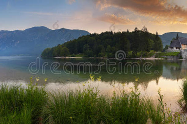 斯洛文尼亚阿尔卑斯山-博欣杰湖