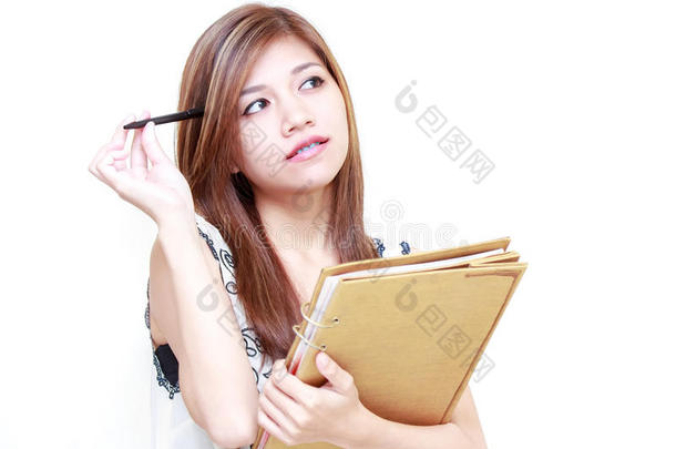 亚洲女青年写日记或思考