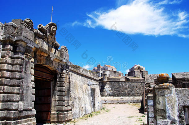 埃尔瓦斯旧军事要塞入口