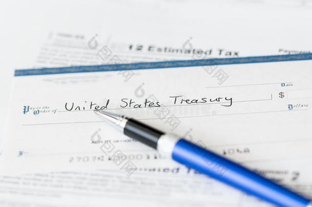 2012年美国纳税申报表1040（带支票）