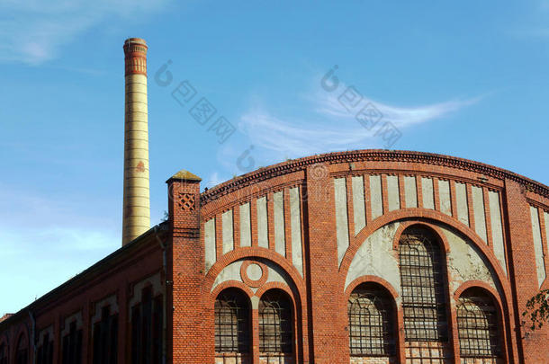 旧煤气厂厂房及烟囱