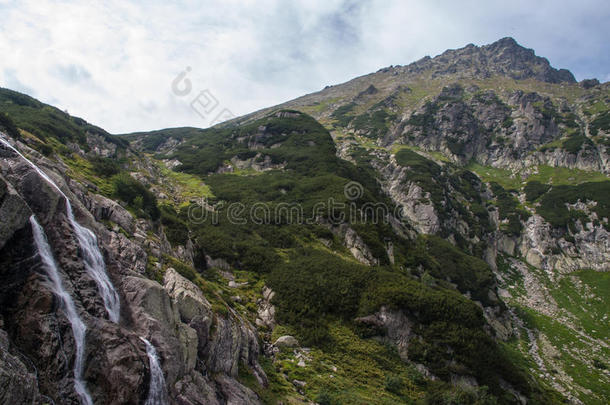 波兰塔特拉山脉五湖景观