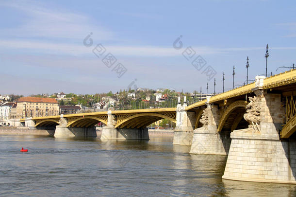 布达佩斯的玛格丽特大桥
