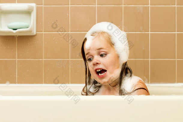 洗澡浴室浴缸气泡泡沫