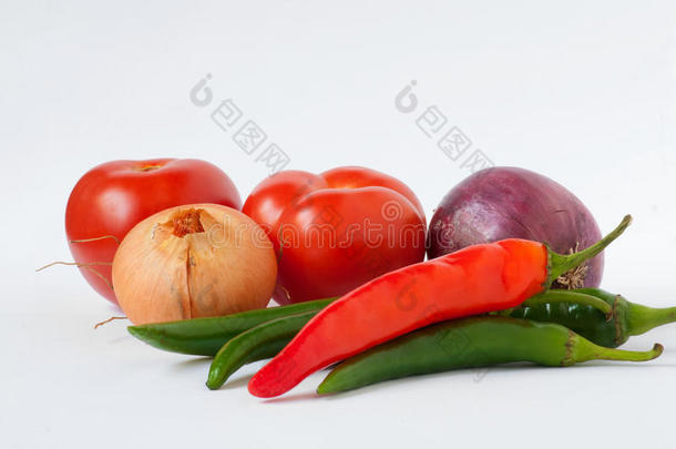 西红柿、<strong>青椒</strong>和红辣椒、<strong>洋葱</strong>