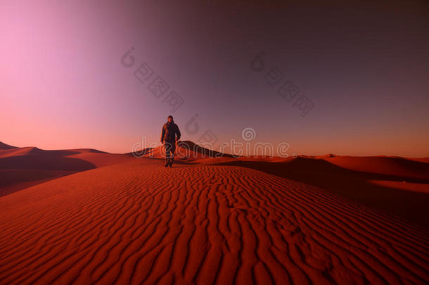沙漠徒步旅行