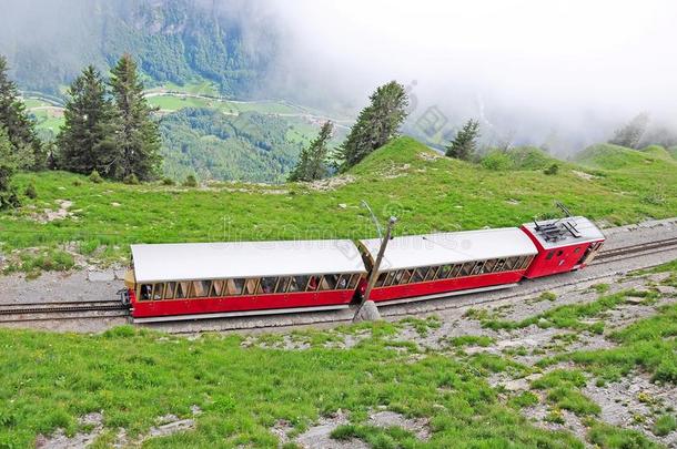 窄轨铁路。瑞士。