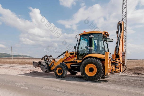 道路和公路的建设和维修