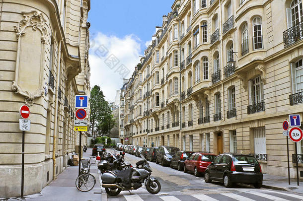巴黎市中心的小巷。