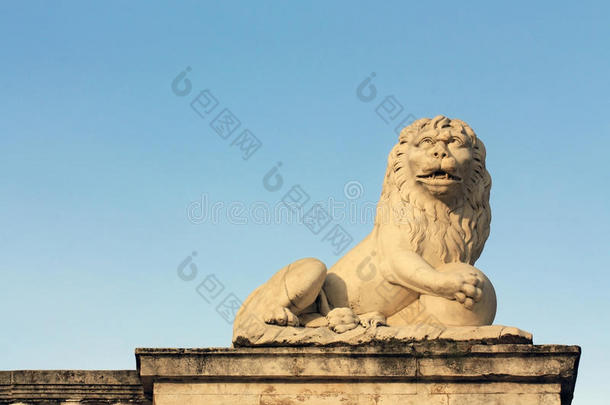 古典风格的狮子雕塑