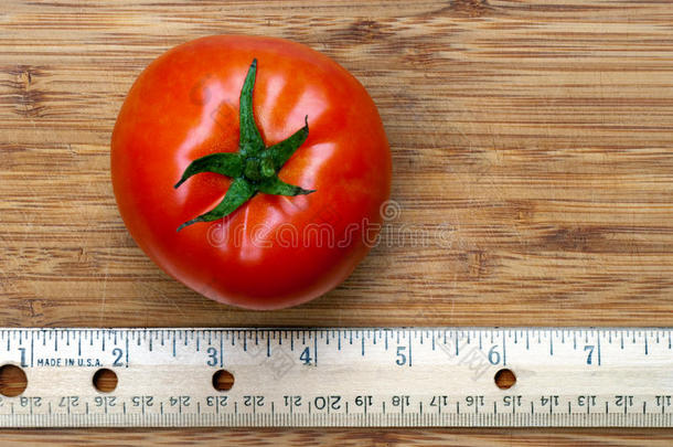 尺红番茄