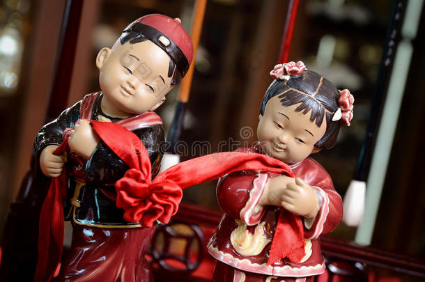 中国婚礼小雕像
