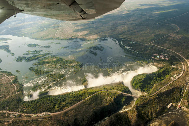 维多利亚瀑布，赞比西河鸟瞰图，桥梁和维多利亚瀑布，赞比亚