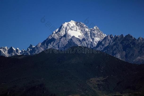 玉龙雪山