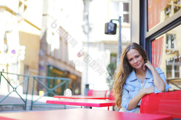 街上的女人咖啡馆