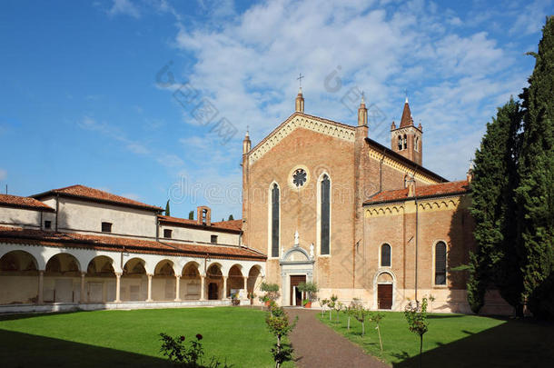 维罗纳圣贝纳迪诺教堂