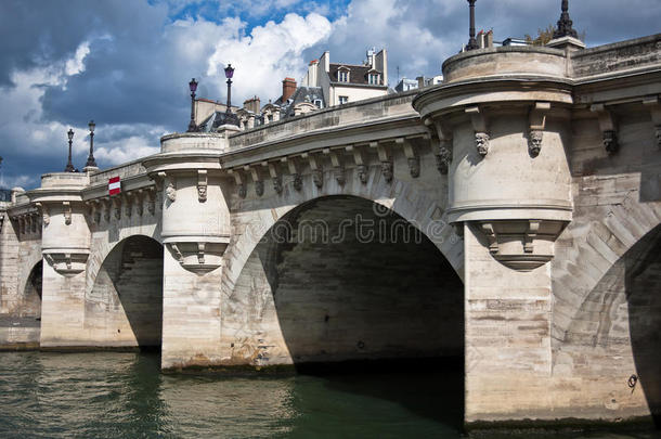 法国巴黎新桥