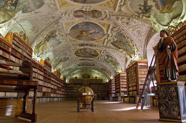 布拉格的斯特拉霍夫图书馆。