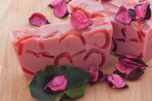 粉红水果香皂