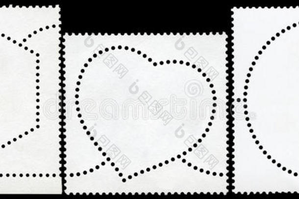 黑色边框的空白邮票。