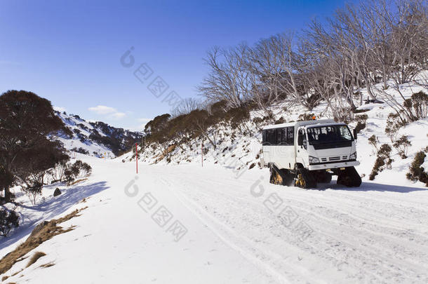 sm雪地摩托路