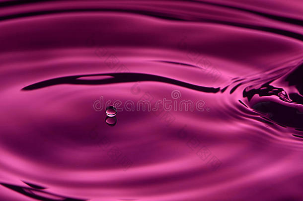 紫色波状<strong>小水滴</strong>