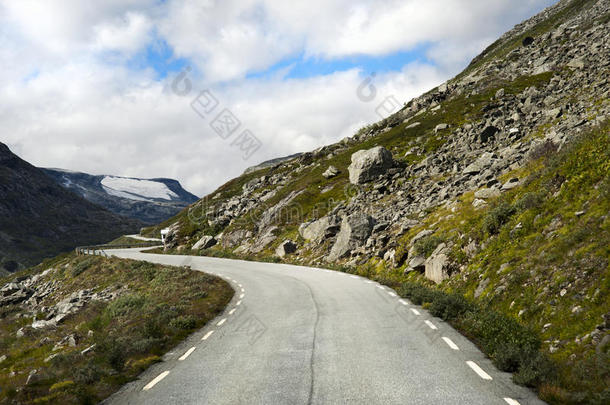 山路，挪威