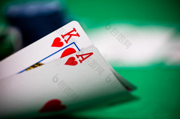扑克筹码和扑克牌