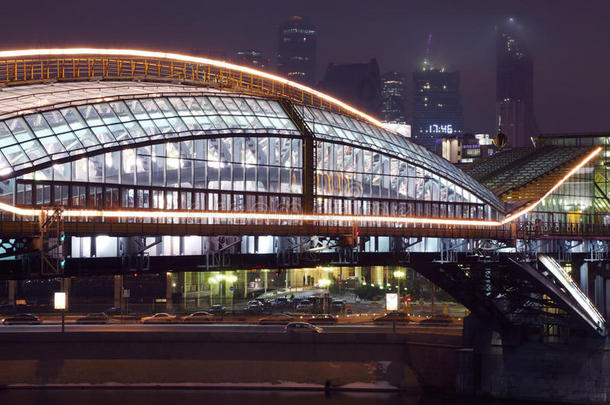 莫斯科市博格丹·赫梅尔尼茨基大桥和<strong>商业综合体</strong>