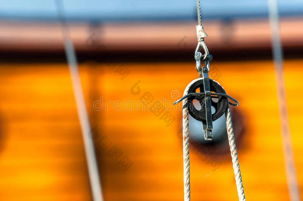 帆船用绳索绞车