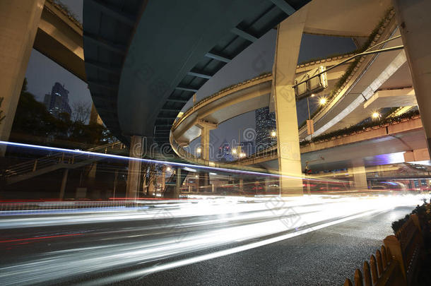 上海高速城市高架桥夜间施工背景