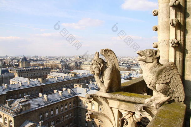 巴黎围棋之母大教堂的编钟