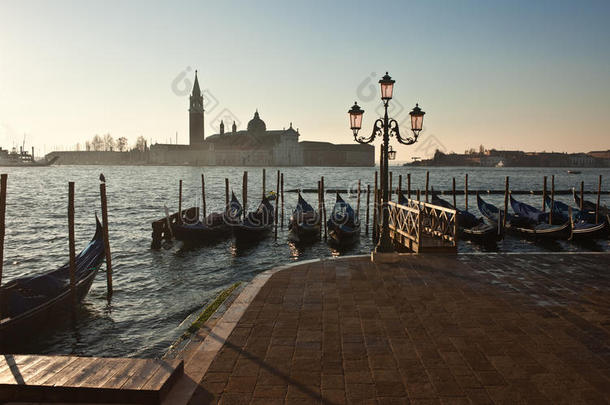 晨光下的圣乔治马吉奥风景。威尼斯