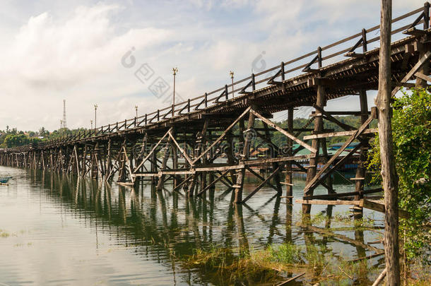 songkhla buri的mon桥