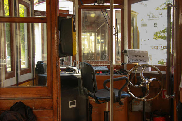 旧旅游电车车厢内部