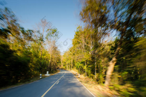 道路运动模糊效果