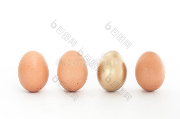 四个鸡蛋连着一个金蛋
