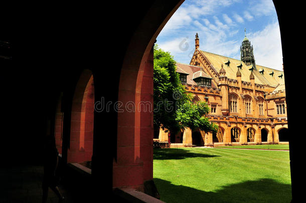 悉尼大学法院