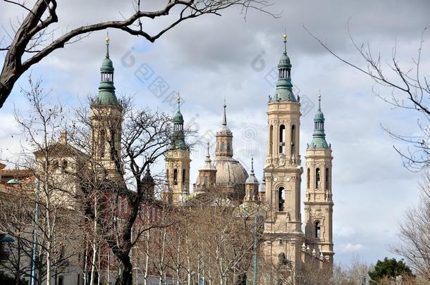 西班牙萨拉戈萨的皮拉尔大教堂