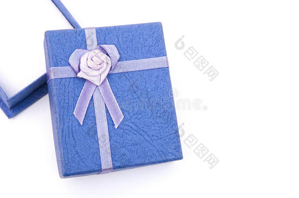 蓝色彩带鲜花礼盒