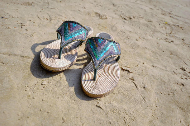 沙滩鞋