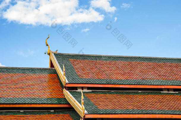 泰国寺庙屋顶瓦片图案