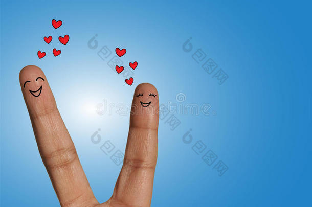 幸福夫妻梦见爱情-用手指描绘爱情概念