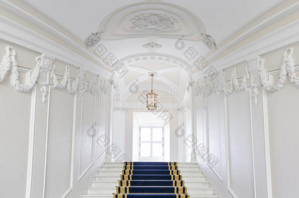 波兰宫殿的<strong>楼梯间</strong>。