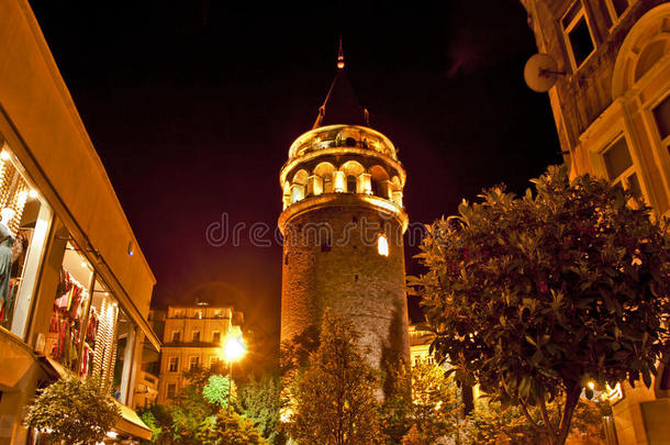 伊斯坦布尔加拉塔塔夜景照片