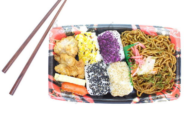 日式即食午餐盒，便当