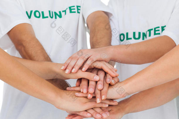 志愿者们齐心协力